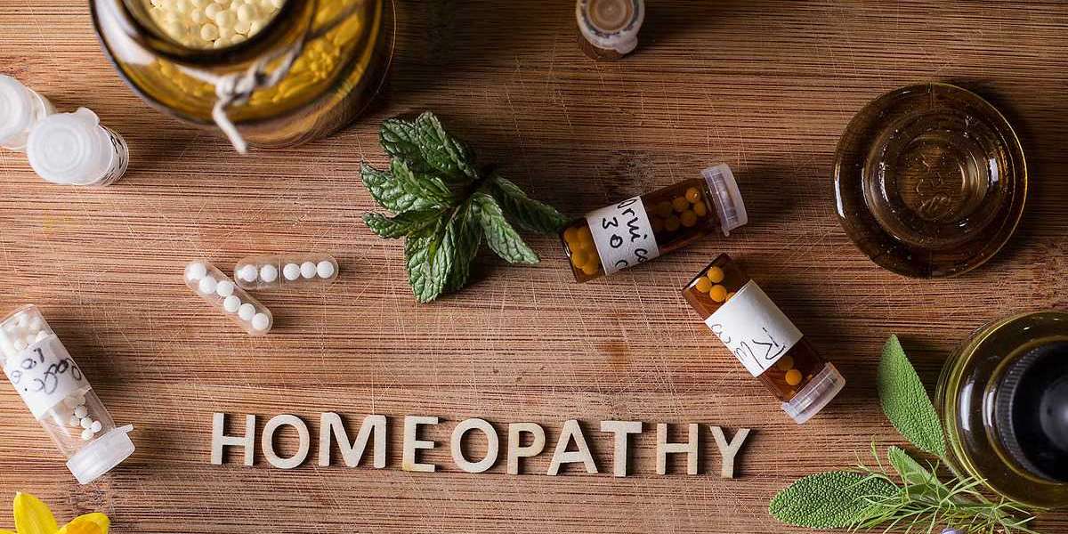 Understanding The Role Of A Homeopathic Doctor In Delhi