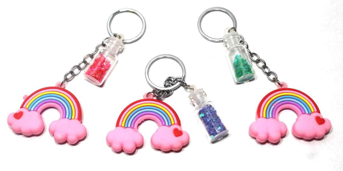 Children and Star Bottle Keychains: The Perfect Combo for Gifting