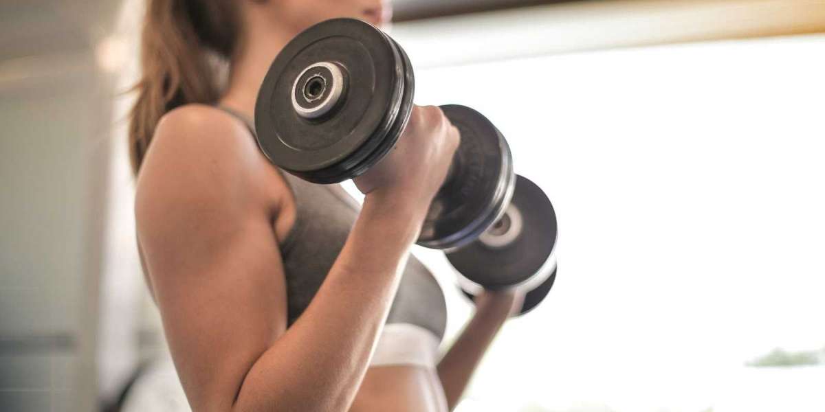 What is an Effective Chest Workout Routine for Women?